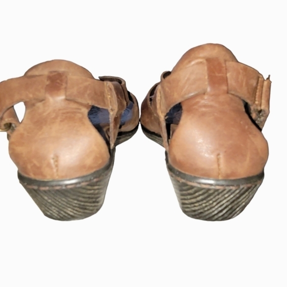 Born Leather Sandals - Picture 10 of 14